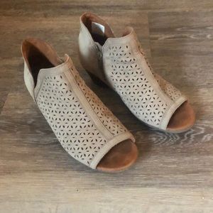 Cobb Hill Peep Toe Heel Booties